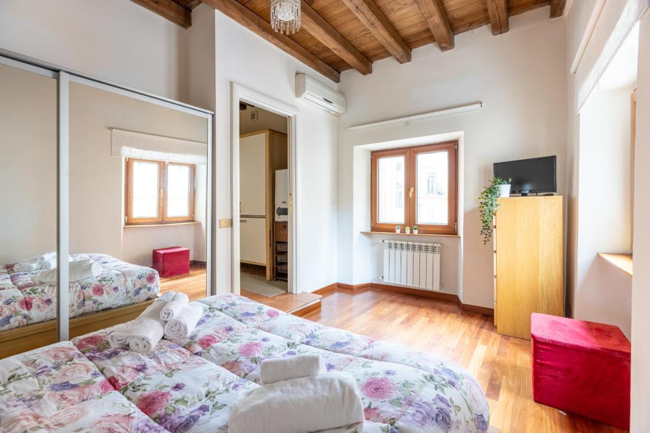 Vg Trevi Fountain 5 Stelle Elegant Apartment Roma Ngoại thất bức ảnh